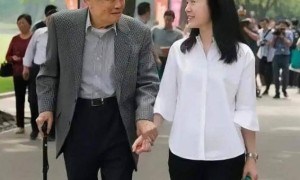 翁帆给杨振宁守寡,连夜发布不再婚声明,杨振宁给她惯坏了